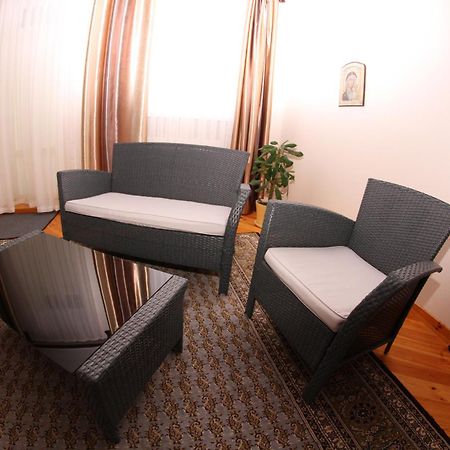 Uyut Ξενοδοχείο Τσέρνιγκοφ Εξωτερικό φωτογραφία