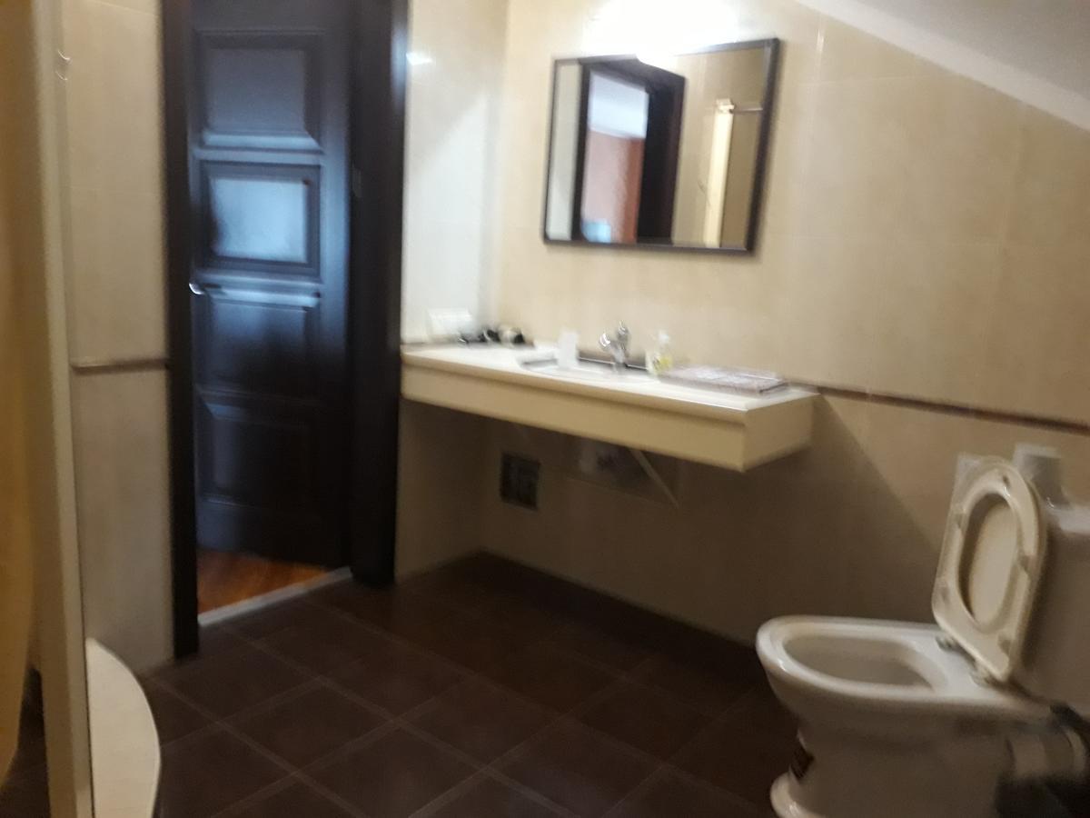 Uyut Ξενοδοχείο Τσέρνιγκοφ Εξωτερικό φωτογραφία